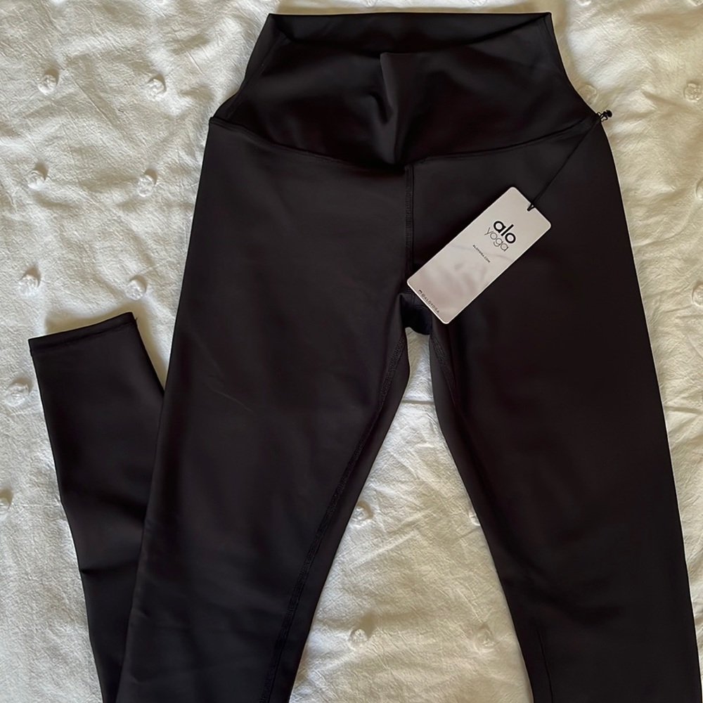 Alo Black Leggings